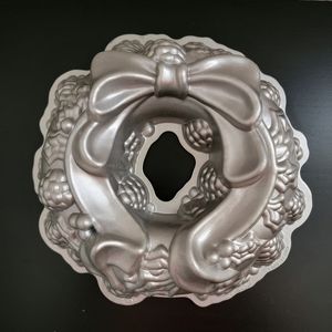 Nordic Ware Holiday Wreath Bundt Pan